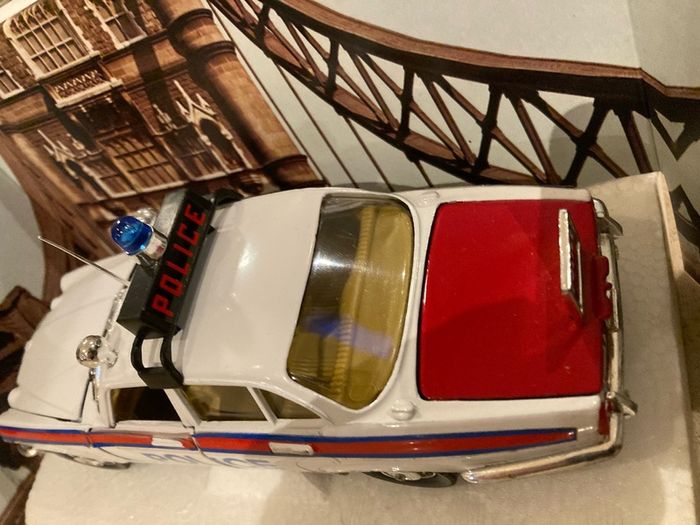Jaguar XJ 4.2 Police year 1978 1/25