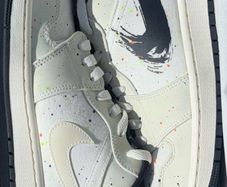 Nike Air Jordan 1 Low Brushstroke - UK 9.5