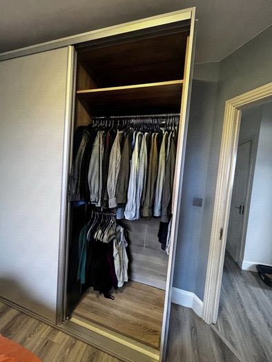 Built in wardrobe