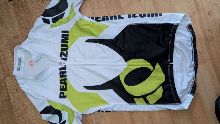 Pearl Izumi Jerseys x4 and Softshell Jacket