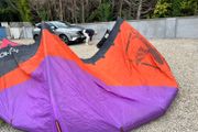 Kitesurfing package Best kahoona kites 13.5m and 9.5m + bar and board