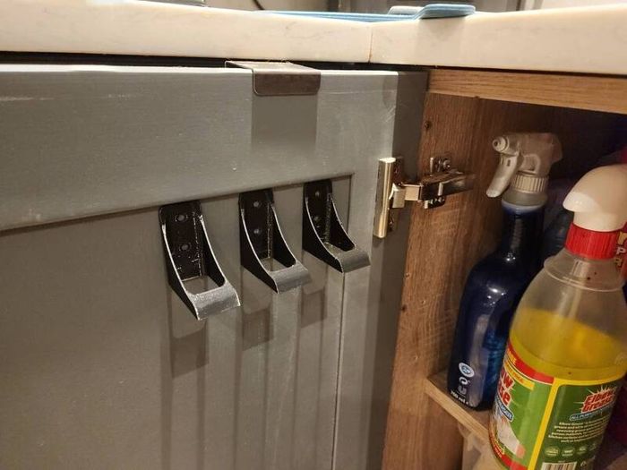 2 x Spray bottle holder kitchen bathroom 3d printed surface cleaner