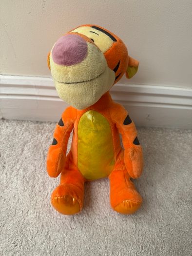 Disney TY Tigger Sparkle Plush approx. 10 Used Please see pictures