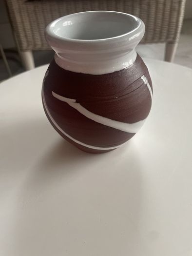 Stephen Pearce Shanagarry  Pottery Vase