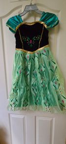 Anna costume