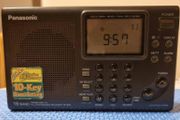 16 Bands Panasonic RF-B33, Matsushita, perfect working condition. 40 years old radio.