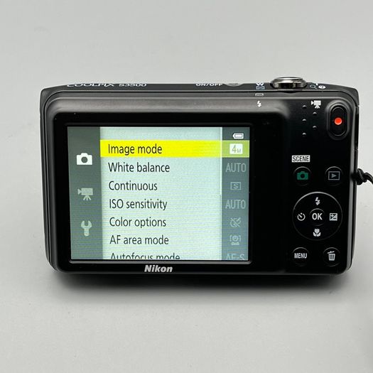 Nikon Coolpix S3500 20.1MP Digital Camera Black Tested - Full Kit
