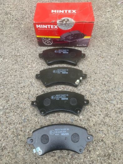 Set of Mintex FT Brake pads Corolla SB1 + JT 02