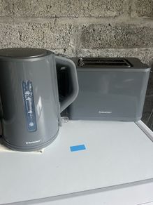Kettle & Toaster
