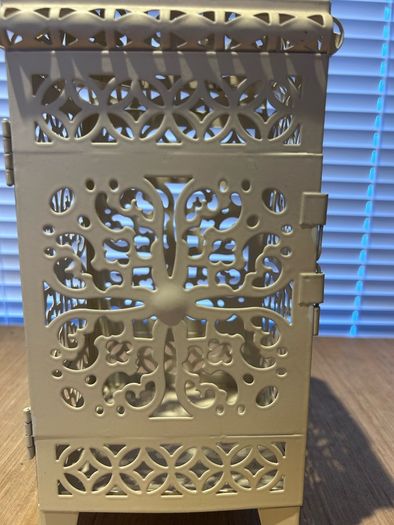 Decorative Cream Metal Moroccan-Style Lantern