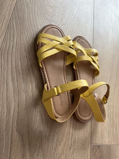 kids sandals