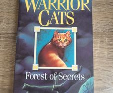 Warrior Cats - Forest of Secrets by Erin Hunter