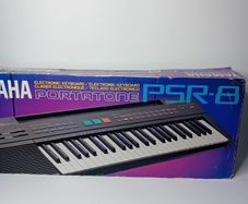 Yamaha Psr-8 Portatone Electronic Keyboard & Stand In Box - Very Rare - Working