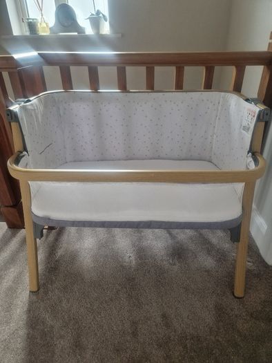 Babylo Nod Co-Sleeper Crib & Mattress. Includes Manual, travel bag
