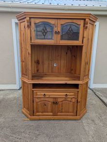 corner cabinet