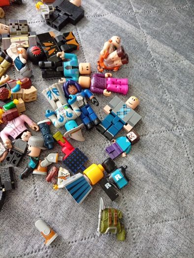 Quick sell 77 for 50euro rolfbox etc lot Lego