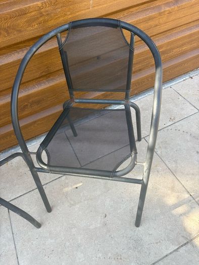 Small glass top garden table and x2 metal frame chairs