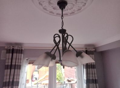 5 lamp sitting room light working perfectly.