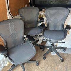 herman miller aeron chairs