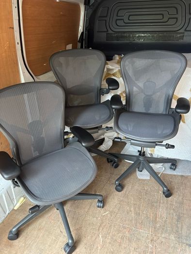 herman miller aeron chairs