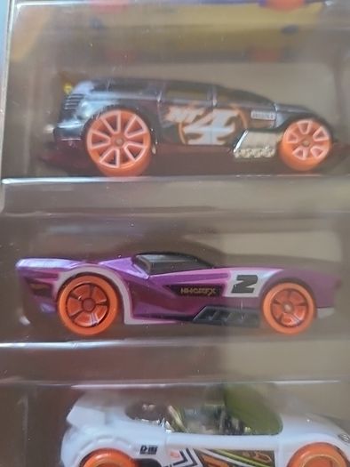 Hot Wheels Action Track Stars 5-Pack Set 1:64 Diecast GTN44 New 2020, Toy Cars