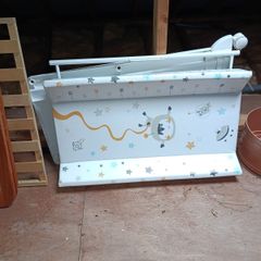 wash and bath changing unit