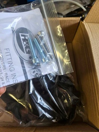 z650/ninja 650 17 on r&g case cover