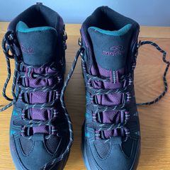 Ladies walking boots Size 6