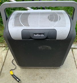 Halfords 19L electric cool box