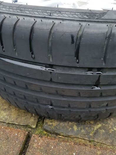 Audi 4 wheels alloyes with tyres. 245/45R17