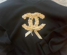 Black Crewneck Sweatshirt with Couture-Inspired Pearl Embellishment