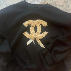 Black Crewneck Sweatshirt with Couture-Inspired Pearl Embellishment