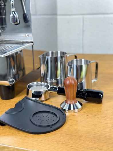 Coffee machine rental. Espresso machine lease. Commercial barista equipment