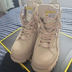 buffalo boots