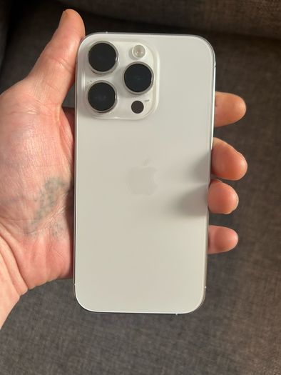 iPhone 14 Pro in silver color 128gb unlocked, 87% battery health