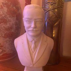 Bust of Arthur Griffith