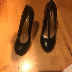 ladies high UK2 35EU brand new