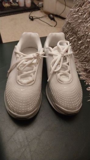 Nike size 4 perfect immaculate were 120