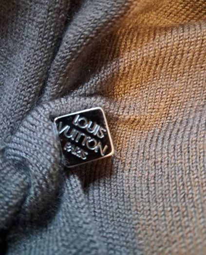 Louis Vuitton 2005 RTW Cashmere Sweater