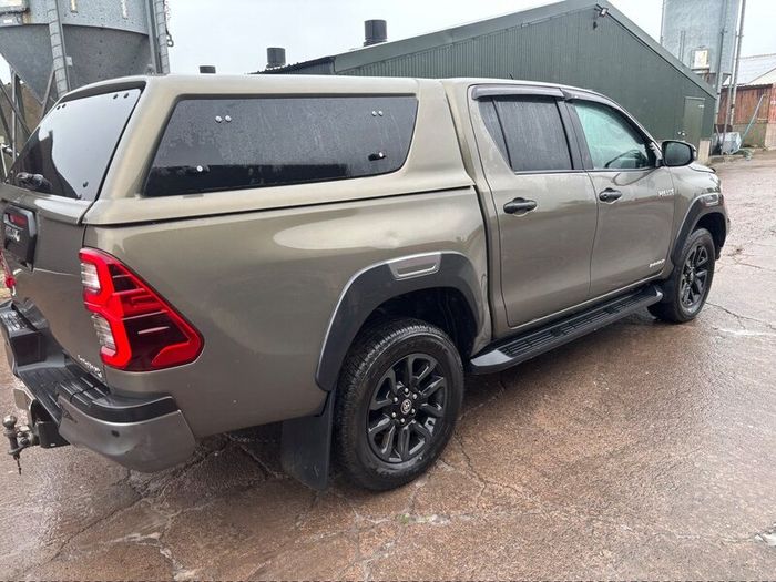 Toyota Hilux 2021