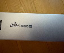 Ubiquiti UniFi Security Gateway Pro 4 (USG-PRO-4)