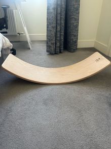 Wooden balance board