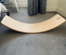 Wooden balance board