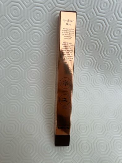 Sculpted by Aimee Eyeliner Duo. 2 in 1 Brighten and Define in Nude/Brown
