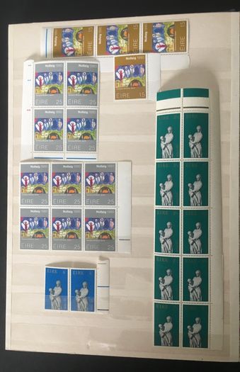 1970-1990s Ireland Used and Mint in Blue 32 page 16 leave Stamp Stockbook