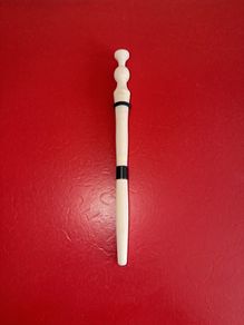 Easy grip bodhran tipper