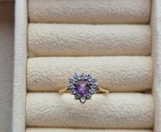 Ring 9k 375 Gold heart/shaped  with purple amethyst and CZ stones  size L