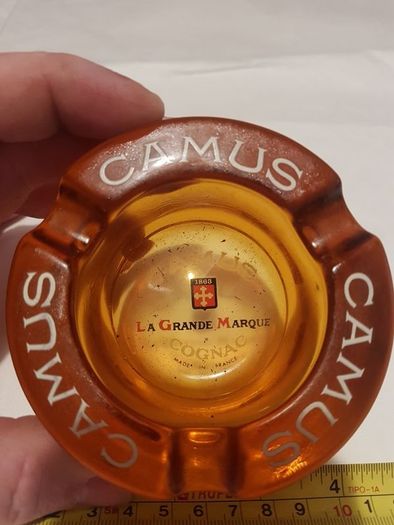 camus chatelle Napoleon cognac brandy french ashtray extremely rare ,,prefect condition collectors item price includes post to anywhere in ireland thank you, by certificate proof of post, thank you