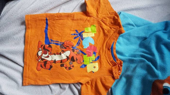 Disney tigger or Mickey t shirt 12/18 months never worn 10 each