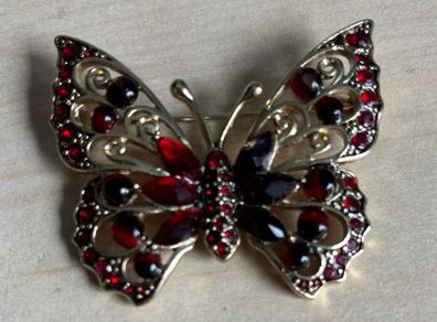 Butterfly pin